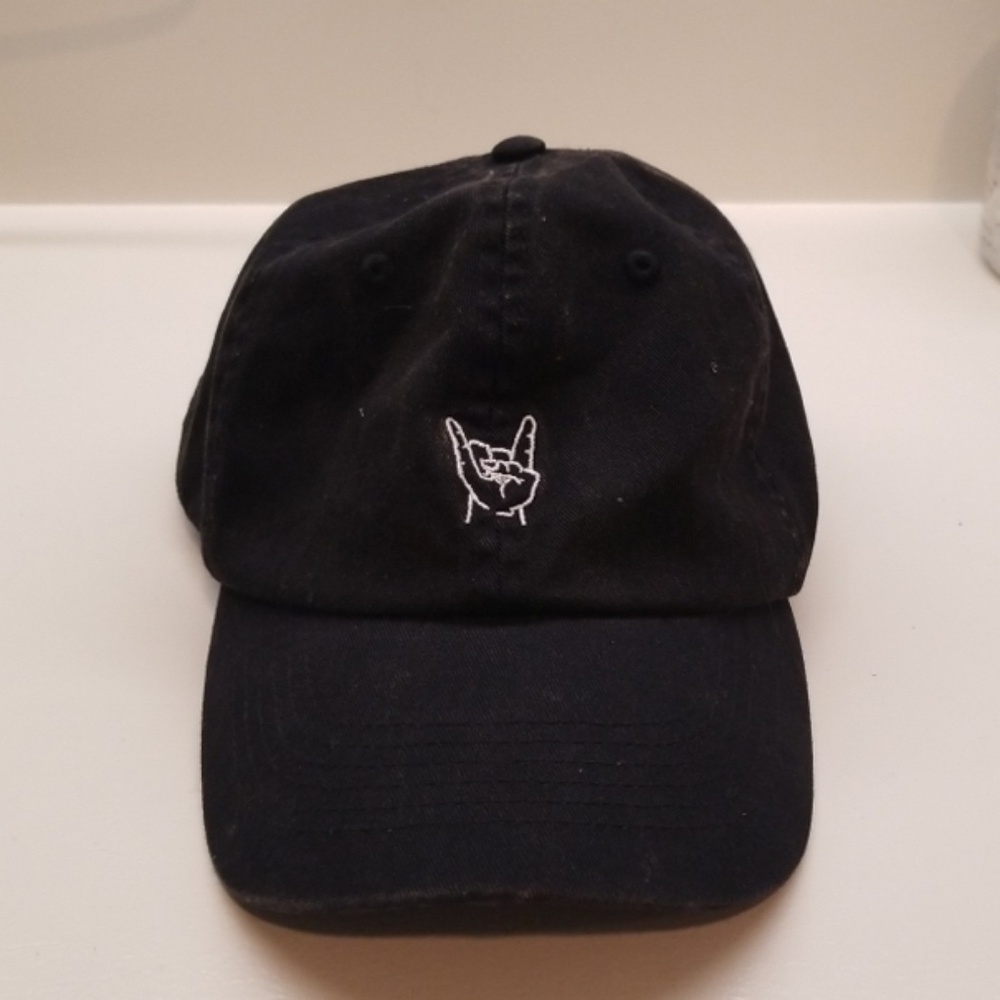 Rock sign dad hat